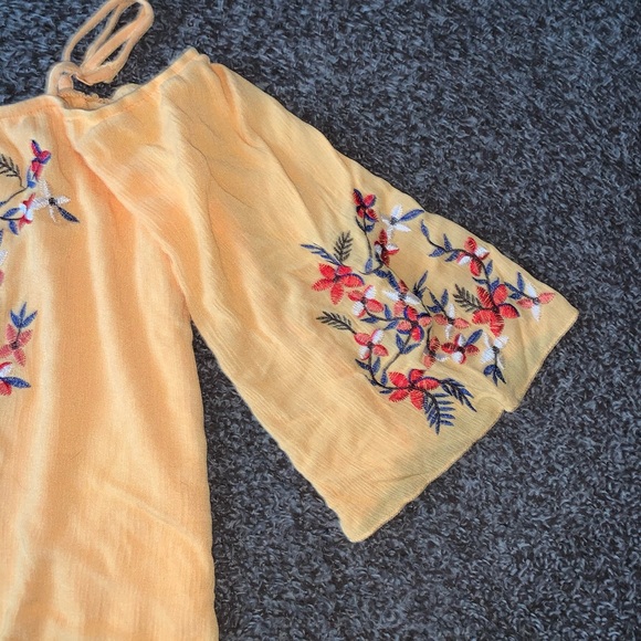 Dress - Picture 3 of 3